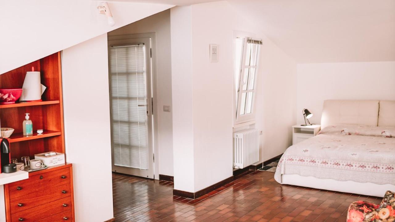 Casa Zoe Apartment เลซเซโน ภายนอก รูปภาพ